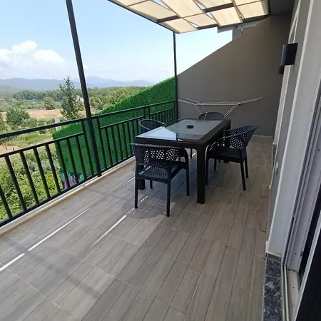Defne Hotel *